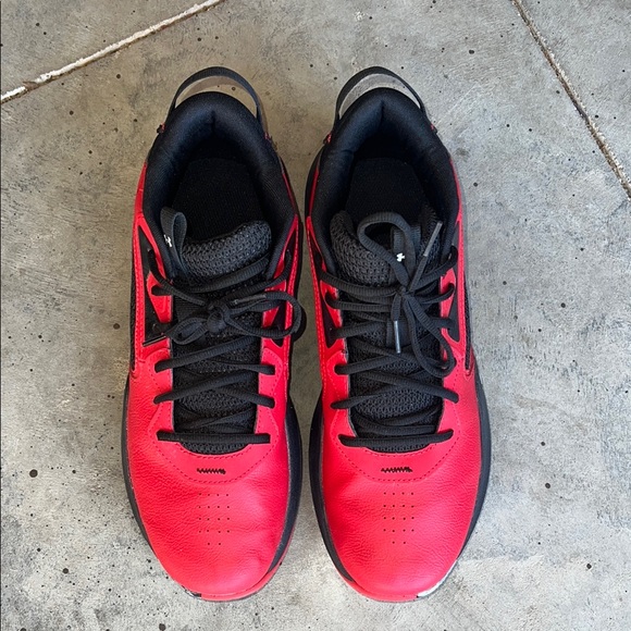 Under Armour Lockdown 6s - Picture 3 of 5